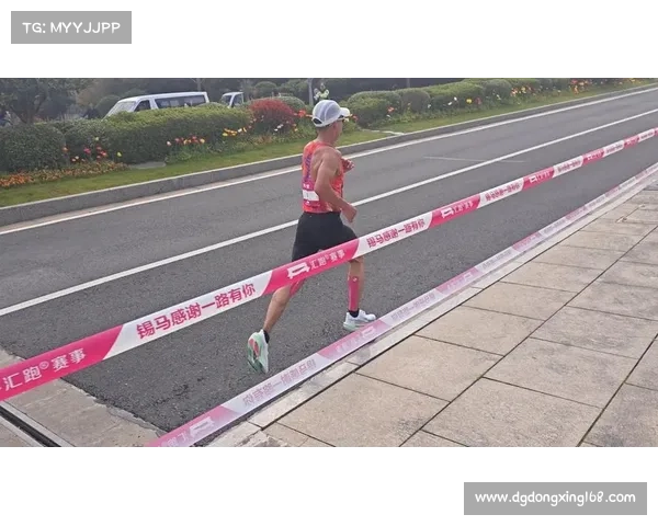 打破马拉松世界纪录的关键所在 杨绍辉的训练方法与技巧揭秘